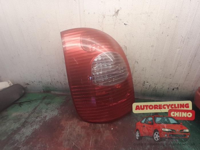 Feu arrière gauche d'un Citroen Xsara Picasso, Autos : Pièces & Accessoires, -, 3 mois de garantie, Utilisé, -