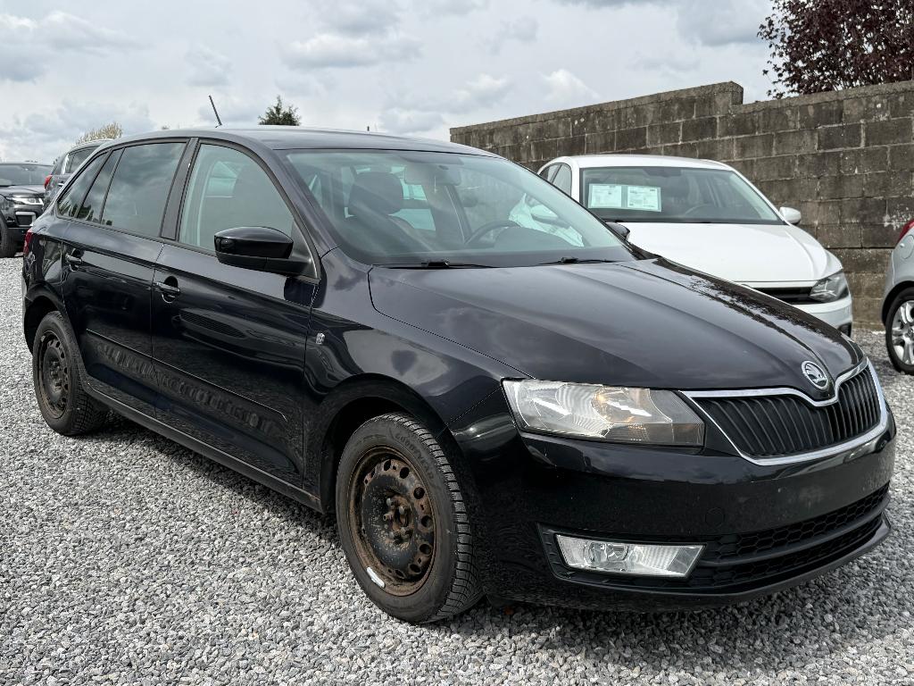 Skoda Rapid/Spaceback 1.6 CR TDI Euro5 - Navi - Carnet, Auto's, Voorwielaandrijving, Euro 5, Stof, Zwart