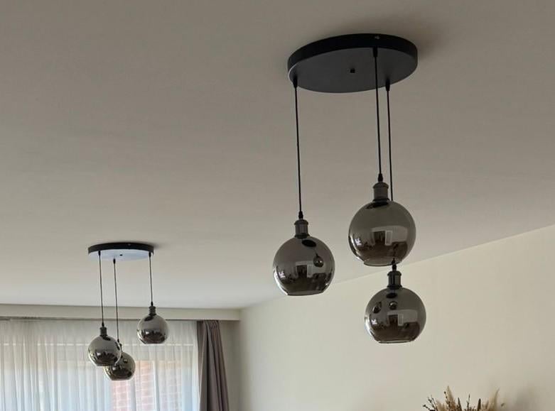 Twee smoke glass hanglampen, Ophalen, Zo goed als nieuw, Glas, 75 cm of meer