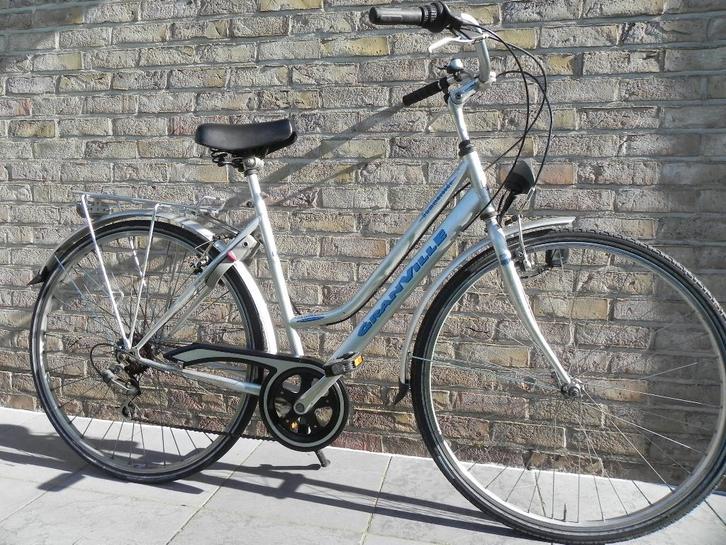 Damesfiets van het merk Granville, Fietsen en Brommers, Fietsen | Dames | Damesfietsen, Gebruikt, Overige merken, Versnellingen