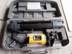 Zelfnivelerende Laser en met statief - als nieuw, Doe-het-zelf en Bouw, Ophalen of Verzenden, Zo goed als nieuw, Overige meters