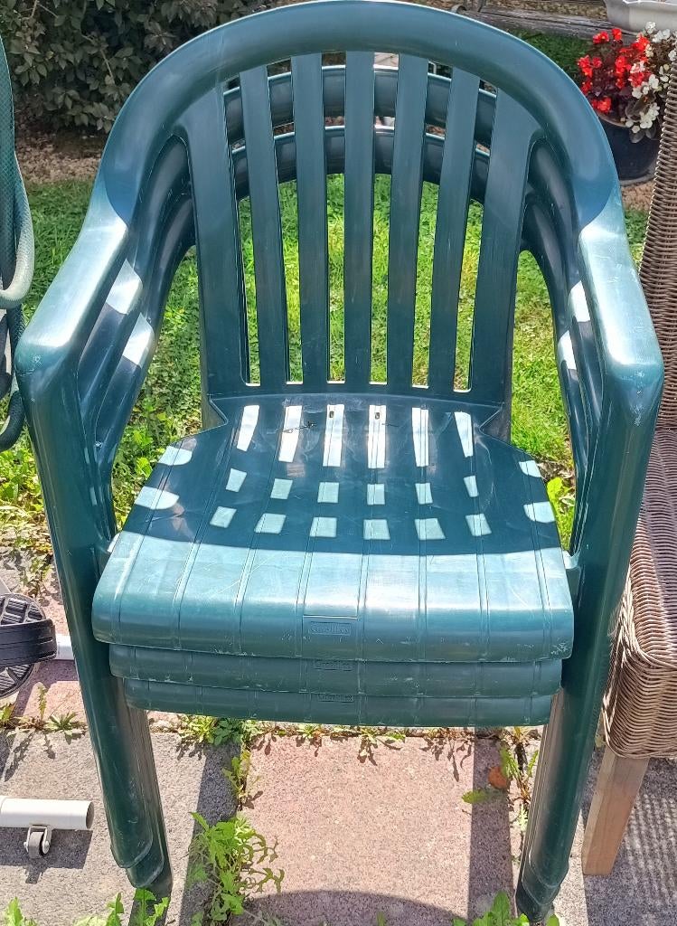 Lot de 6 x Chaises en PVC verte, Enlèvement, Utilisé, Empilable