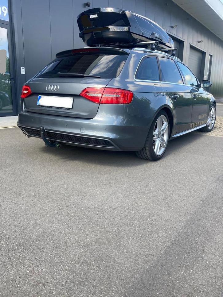 Audi A4 Avant S-Line, Autos, Audi, Particulier, A4, Attache-remorque, Diesel, Break, 5 portes, Boîte manuelle, Argent ou Gris