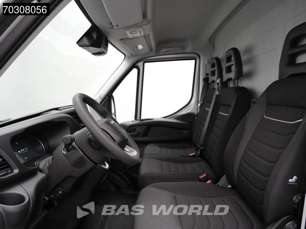 Iveco Daily 35S21 3.0L Automaat L3H2 210PK ACC LED Airco Cam, Autos, Neuf, Argent ou Gris, Achat, Euro 6