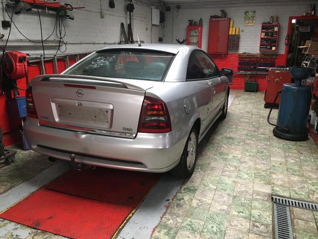 PARE CHOC ARRIERE OPEL ASTRA G OPC, Autos : Pièces & Accessoires, Arrière, Pare-chocs, RUE BRIGADE PIRON 307, Enlèvement