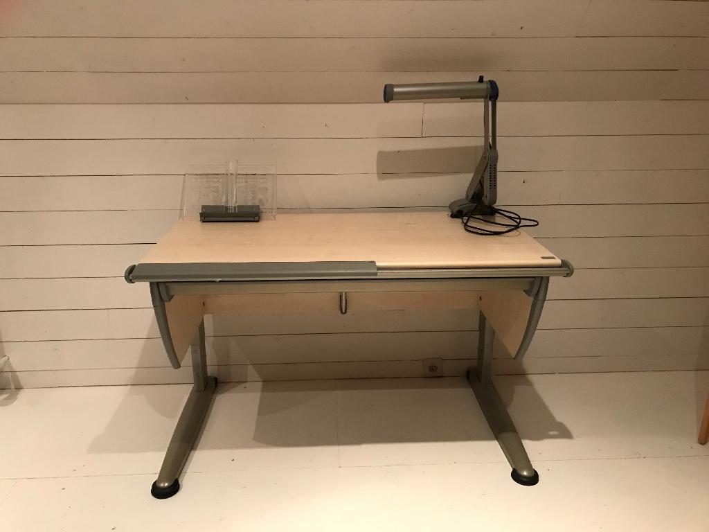 Bureau verstelbaar, Ophalen