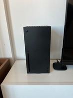 Xbox série x 1TB avec 2 manettes + 1 jeu, Games en Spelcomputers, Spelcomputers | Xbox Series X en S, Ophalen, Zo goed als nieuw