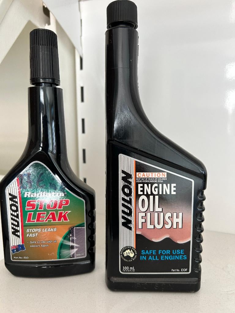 FUITE D'HUILE MOTEUR ADDITIVE+RINÇAGE DU MOTEUR, Enlèvement, Neuf