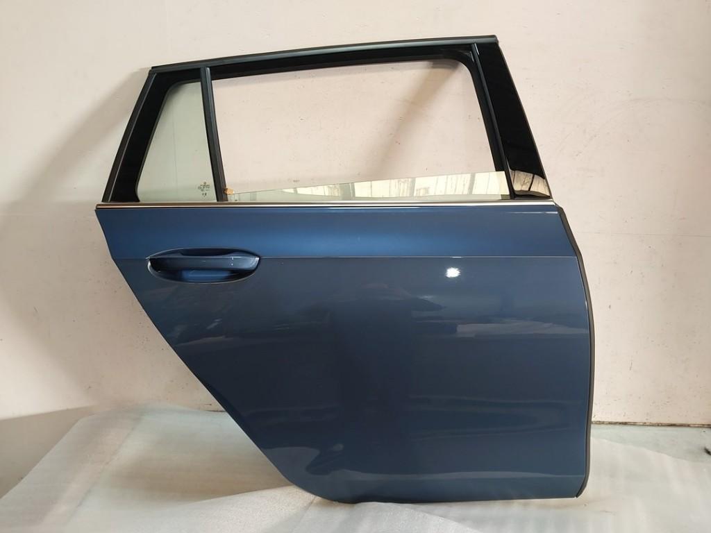 PORTE DROITE ARRIÈRE Volkswagen Golf VIII Variant (GC5), Autos : Pièces & Accessoires, Utilisé, Arrière, Volkswagen, Porte