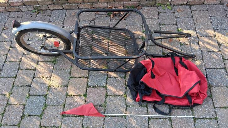 Remorque à vélo à roue unique., Vélos & Vélomoteurs, Accessoires vélo | Remorques, Enlèvement