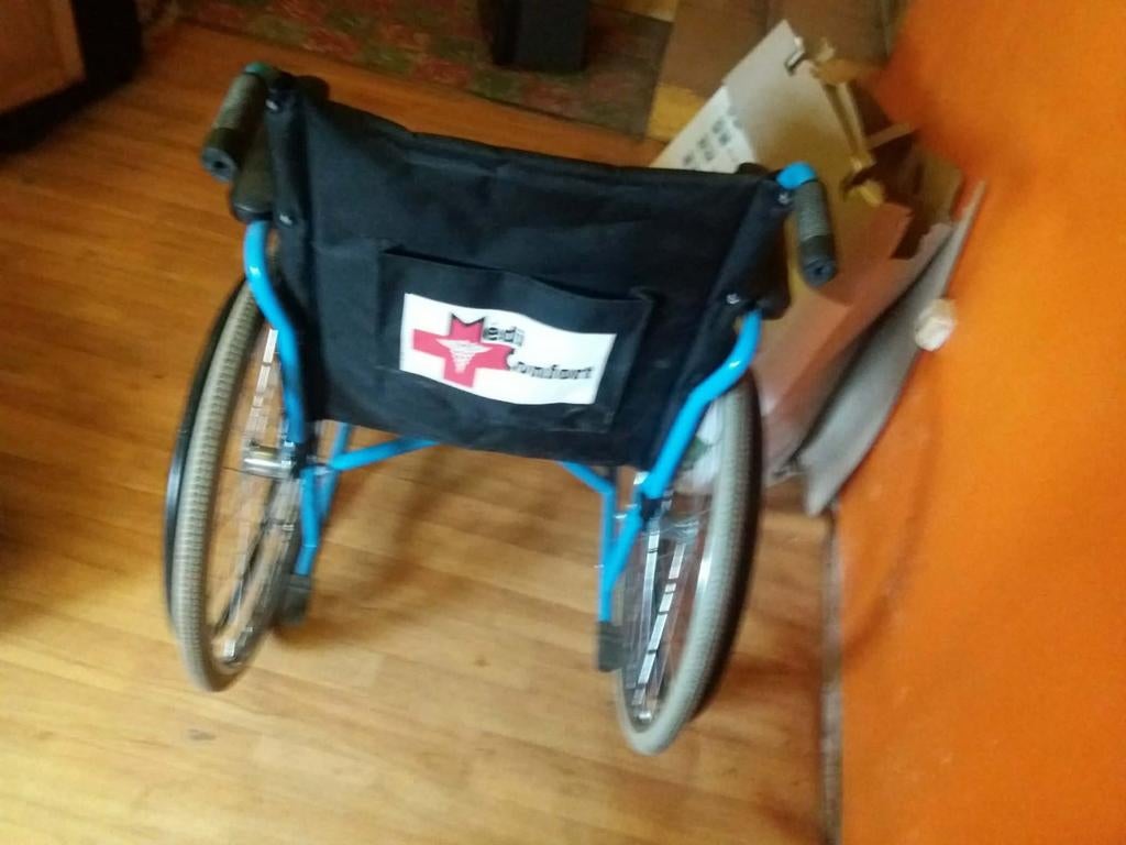 Chaise roulante Medi Confort, Enlèvement ou Envoi