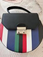 ASOS stradivarius zwarte handtas met veelkleurige strepen —, Handtassen en Accessoires, Tassen | Schoudertassen, Ophalen of Verzenden