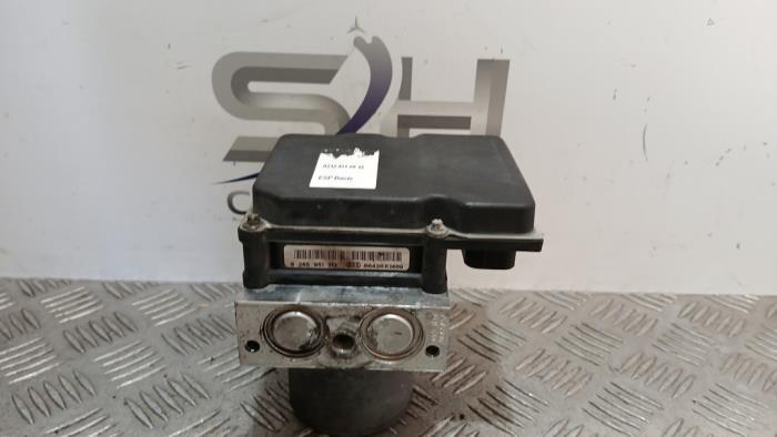 ABS Pomp van een Mercedes E-Klasse, Auto-onderdelen, Elektronica en Kabels, Mercedes-Benz, Gebruikt, 3 maanden garantie, Ophalen of Verzenden