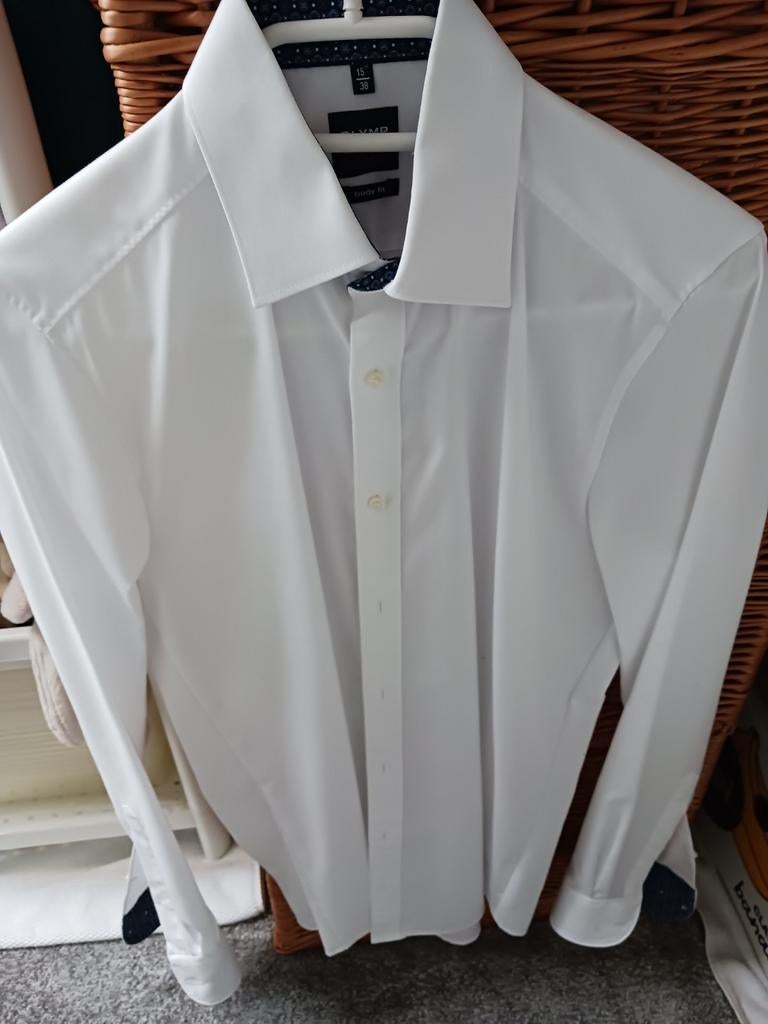 Wit hemd merk Olymp net als nieuw te koop.M 38 body fit, Vêtements | Hommes, Chemises, Enlèvement, Blanc