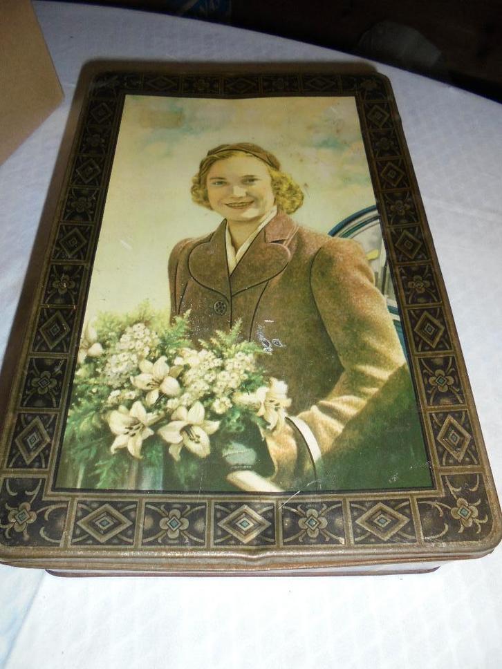 Vintage blik Josephine Charlotte, Verzamelen, Koningshuis en Royalty, Gebruikt, Overige typen, Ophalen of Verzenden