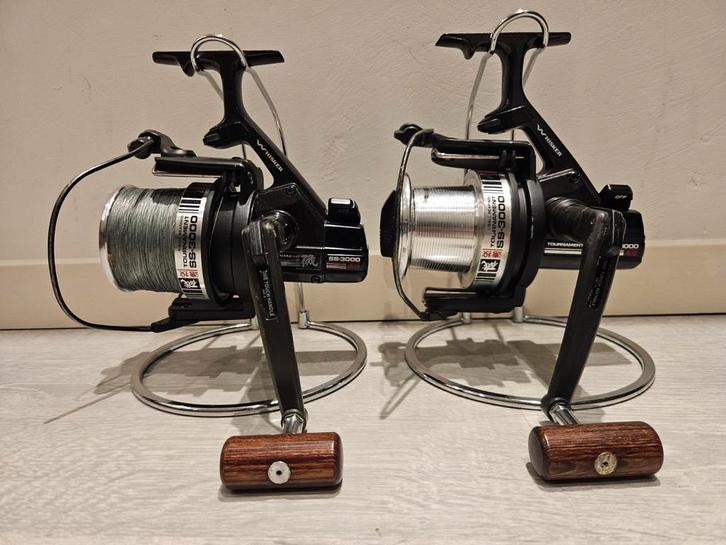 2 tournois Daiwa Whisker SS3000, Sports nautiques & Bateaux, Pêche à la ligne | Carpes, Enlèvement ou Envoi