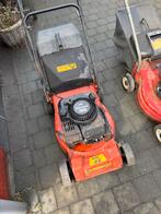 4 grasmaaiers met werk, Enlèvement, Comme neuf