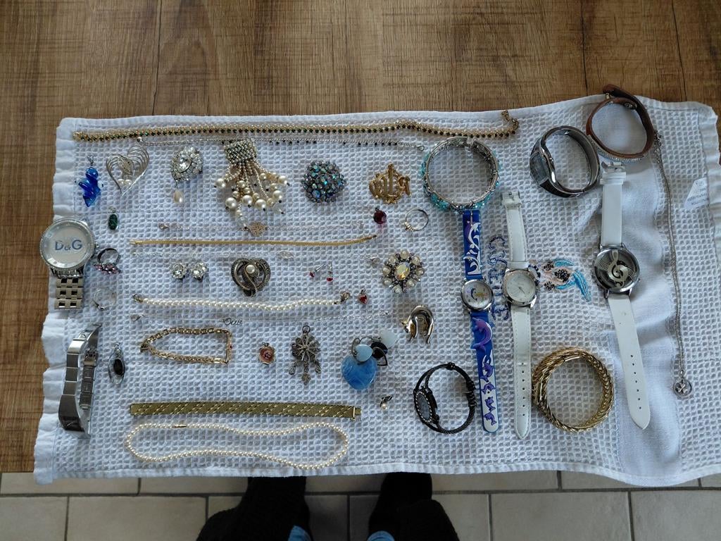 Lot de bijoux pour brocante ou autres, Bijoux, Sacs & Beauté, Enlèvement, Autres matériaux, Autres types