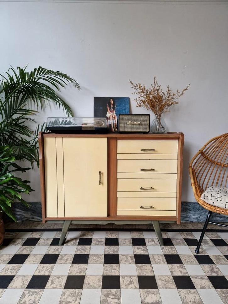 Vintage sixties platenspeler meubel | kast, Maison & Meubles, Armoires | Autre, Utilisé, Enlèvement
