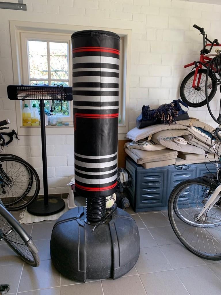 Bokspaal / staande bokszak – goede staat (€50), Ophalen, Gebruikt, Bokszak