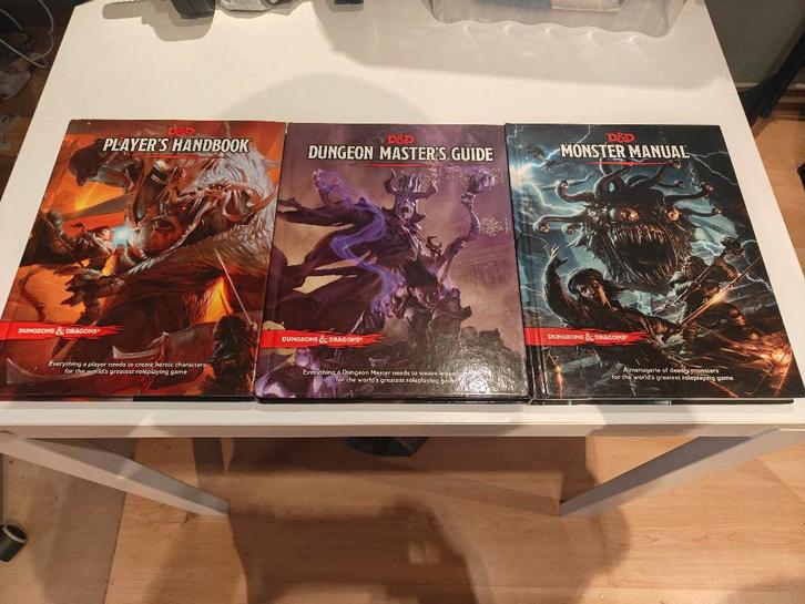 2014 D&D Player's Handbook, DM Guide & Monster Manual, Hobby en Vrije tijd, Gezelschapsspellen | Overige, Zo goed als nieuw, Een of twee spelers