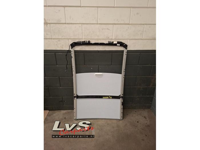 Store banne camping car d'un Peugeot 208, -, 3 mois de garantie, Utilisé, -