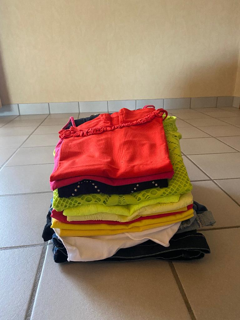 Pakket dameskleding zomer S 15 stuks, Vêtements | Femmes, Packs de vêtements pour femmes, Comme neuf, Taille 36 (S), Enlèvement ou Envoi