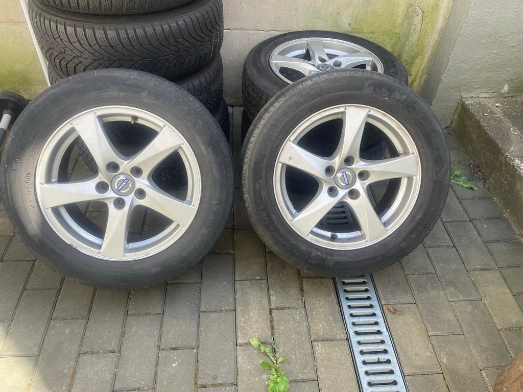 Pneus volvo, Enlèvement, Pneu(s)