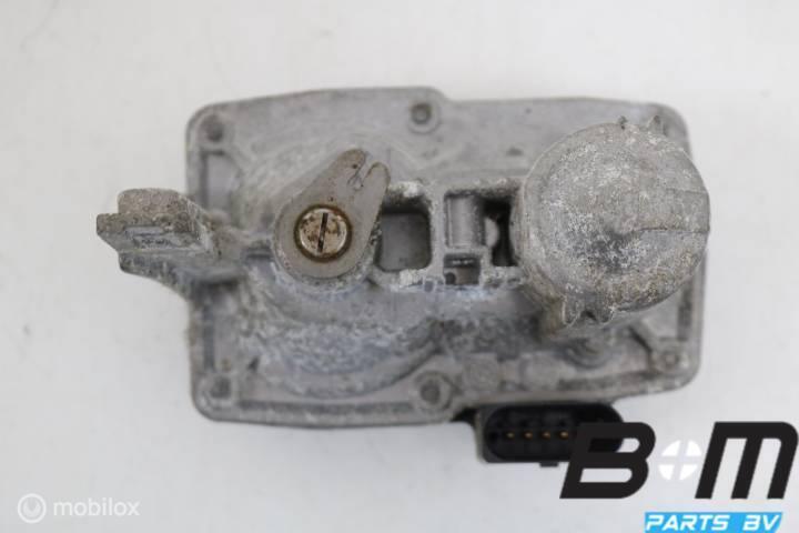 Klep in uitlaat VW Scirocco 2.0 TDI CUW 5Q0253691H, Auto-onderdelen, Uitlaatsystemen, Gebruikt