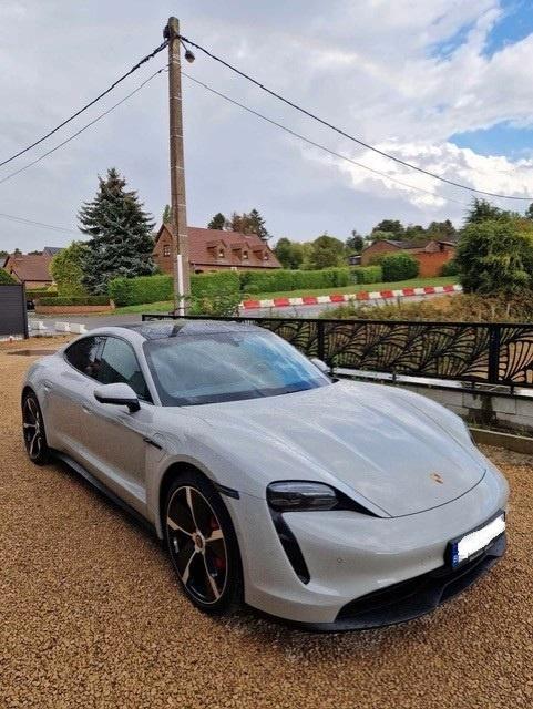 Porsche Taycan 4S 93,4 kWh PORSCHE APPROVED jusqu'en 2028!, Autos, Porsche, Particulier, Taycan, Caméra 360°, 4x4, ABS, Caméra de recul