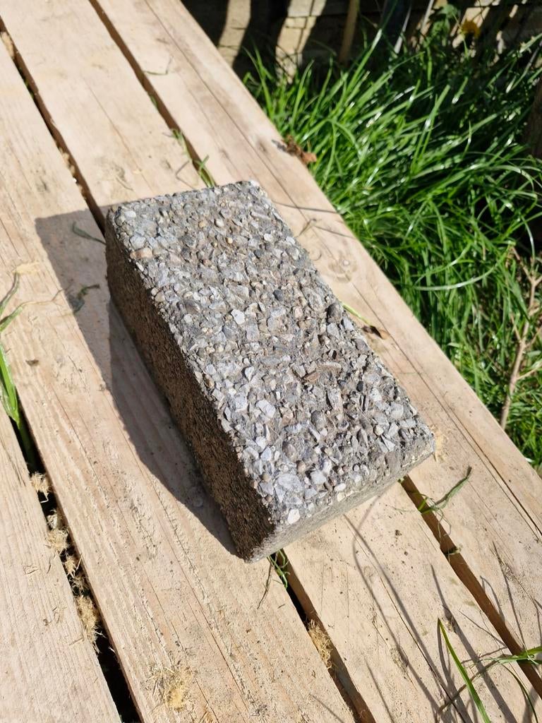 35m2 betonklinkers (afhalen voor 6 mei), Ophalen