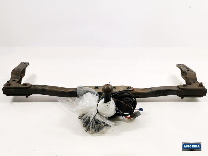 Crochet d'attelage d'un Volvo S80, -, 3 mois de garantie, -, -