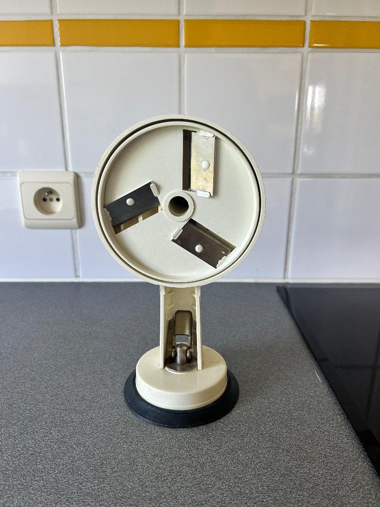 Snijder voor snijboontjes, Ophalen