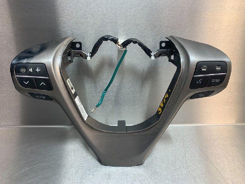 DIVERS Toyota Verso (|45100OF220|451000F220|), Utilisé, Toyota