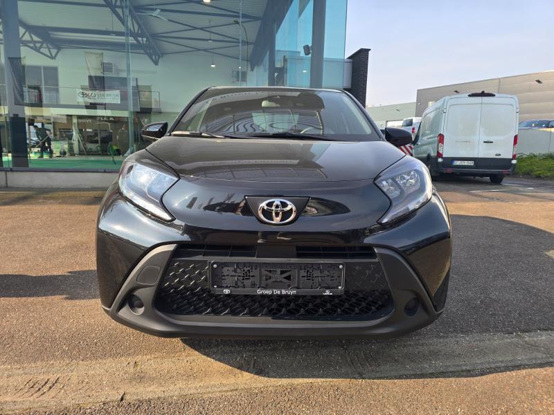 Toyota Aygo X play, Euro 6, 72 pk, Zwart, Handgeschakeld