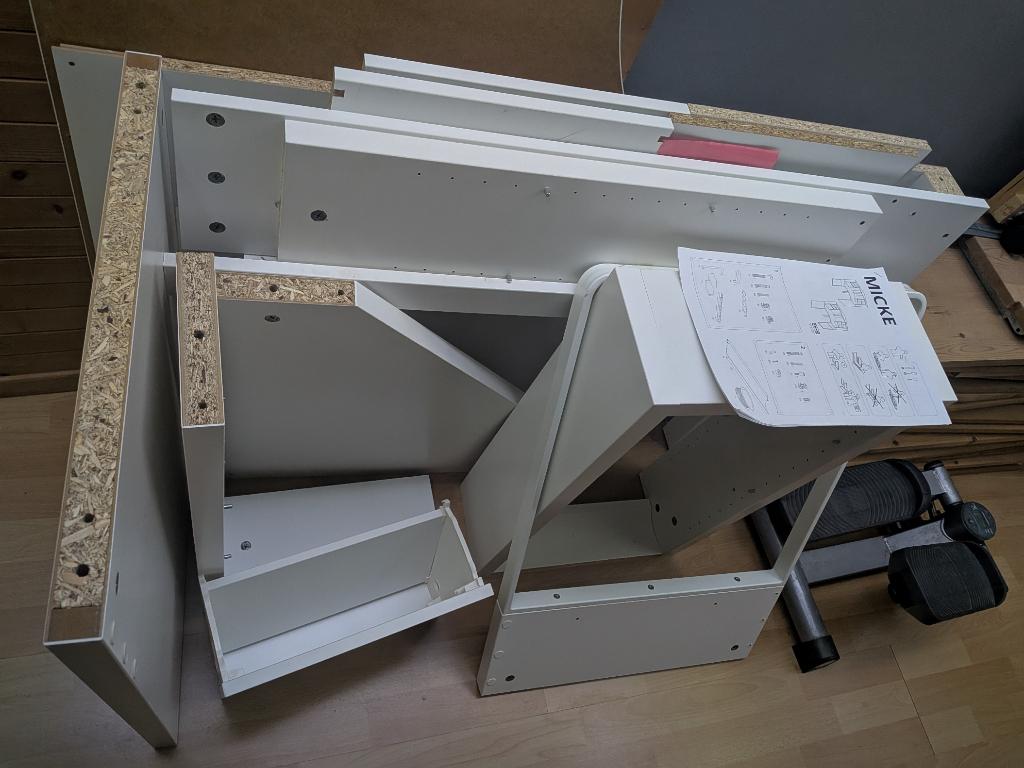 Ikea hoekbureau Micke, Ophalen, Gebruikt, Spaanplaat of MDF, Hoekbureau