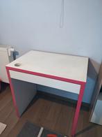 Bureau Micke ikea, Huis en Inrichting, Ophalen, Bureau