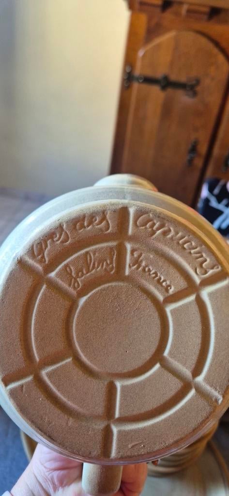 Service en grès  des Capucins, Ophalen