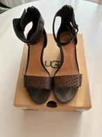 Sandalen UGG - zwart/brons - 38, Kleding | Dames, Schoenen, Zwart, Zo goed als nieuw, Ugg, Sandalen of Muiltjes