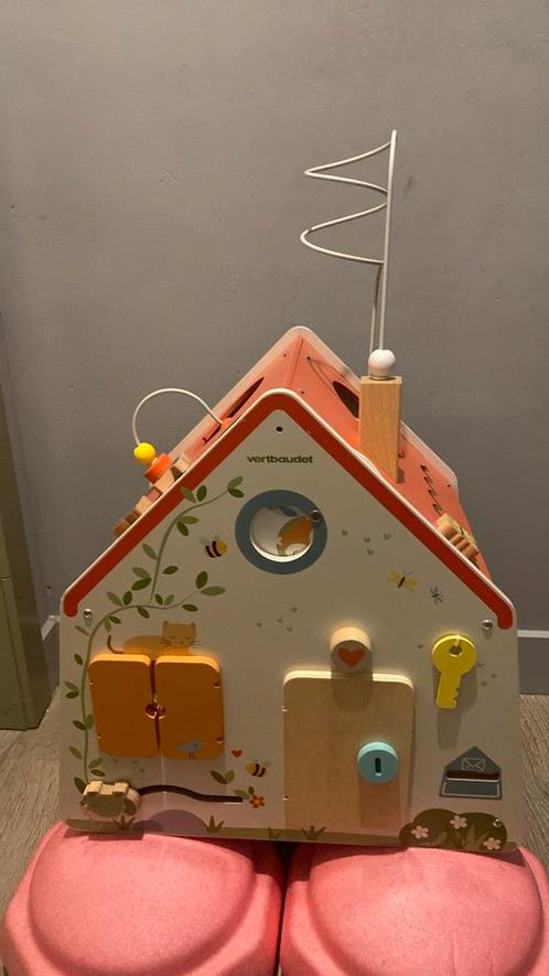 Groot activiteitenhuis Vertbaudet, Kinderen en Baby's, Speelgoed | Houten speelgoed, Nieuw, Ophalen
