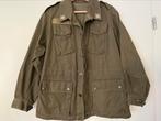 Veste militaire, Collections, Enlèvement