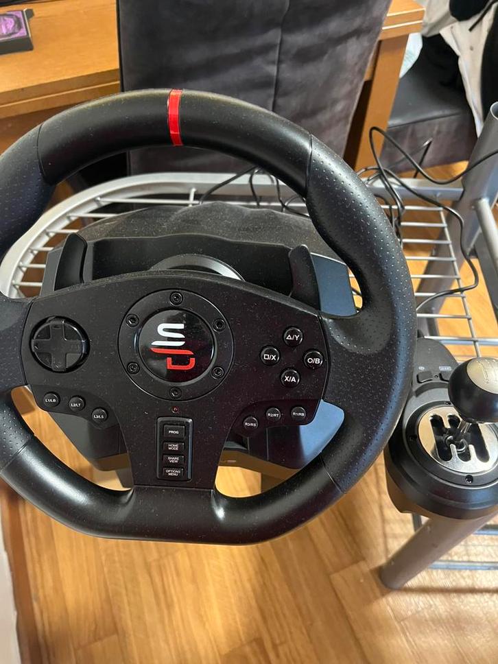 Race stuur met pedalen, Games en Spelcomputers, Spelcomputers | Sony Consoles | Accessoires, Zo goed als nieuw, Ophalen
