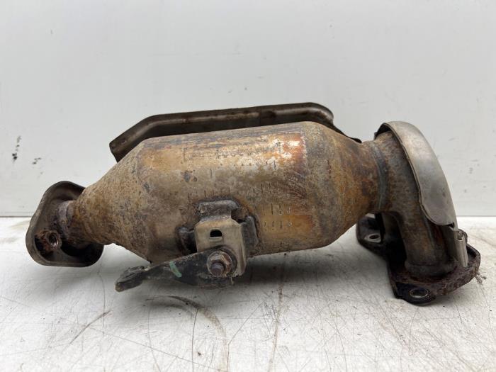 Uitlaatspruitstuk + katalysator van een Toyota Aygo, Auto-onderdelen, Uitlaatsystemen, Toyota, Gebruikt, 3 maanden garantie, Ophalen of Verzenden