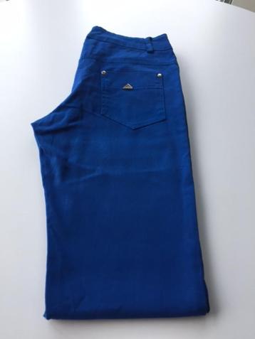 Broek maat 36 / Low Waist ( Terra di Siena ) beschikbaar voor biedingen