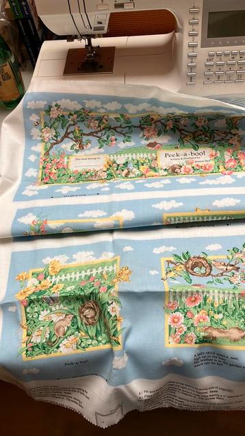 Paneel stoffen kinderboekje beschikbaar voor biedingen