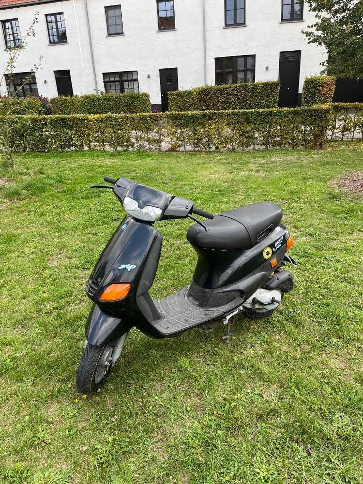 Piaggio Zip Type 3, Fietsen en Brommers, Scooters | Piaggio, Zo goed als nieuw, Zip, Klasse A (25 km/u), Benzine, Ophalen