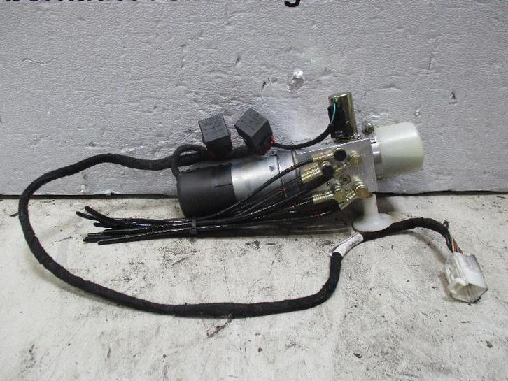 CABRIOLET TOIT POMPE Peugeot 206 CC (2D) (9639025080), Autos : Pièces & Accessoires, Autres pièces automobiles, Peugeot, Utilisé