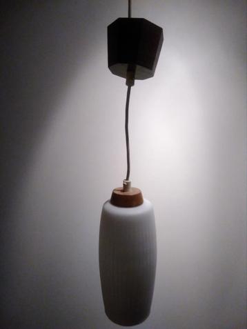 Hanglamp seventies  beschikbaar voor biedingen