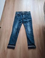 Jeans Jewelly maat 40, Kleding | Dames, Spijkerbroeken en Jeans, Blauw, Zo goed als nieuw, W30 - W32 (confectie 38/40), Jewelly