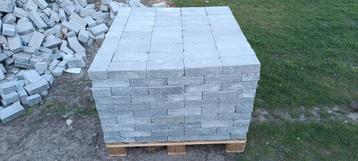 Beton klinkers  beschikbaar voor biedingen